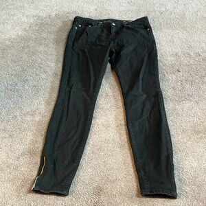 Black vineyard vines skinny jeans